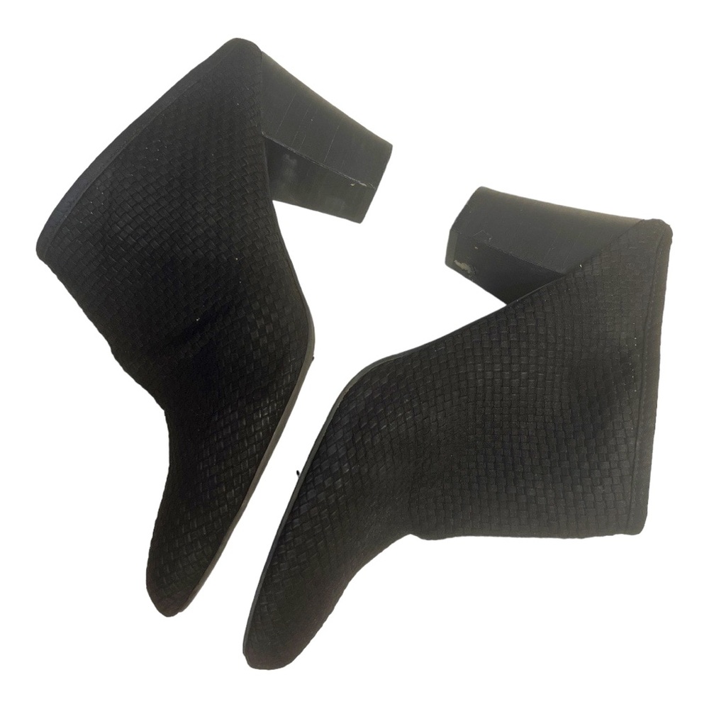 BCBGeneration | Black Faux Woven Suede Lori Mule 9.5